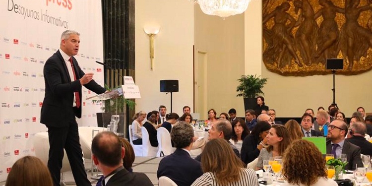 Londres pide «flexibilidad» a la UE para lograr un acuerdo sobre el Brexit