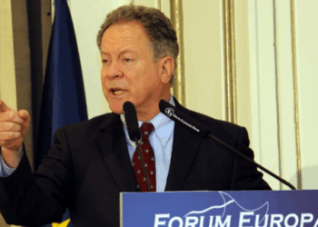 «Ayudar con alimentos a los venezolanos no implica apoyar a Maduro”