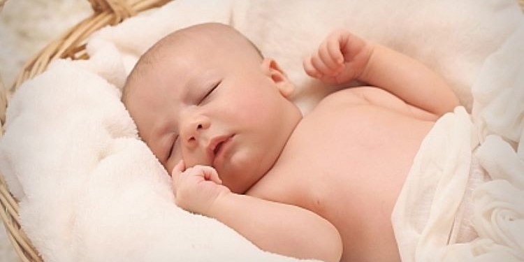 España registra su cifra más baja de nacimientos en siete años