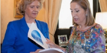 Becerril pide que la ley española sobre asilo se adapte a las normas de la UE