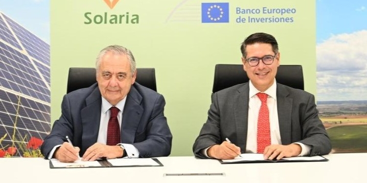 El BEI aprueba 1.700 millones de euros para 120 plantas fotovoltaicas en España, Italia y Portugal