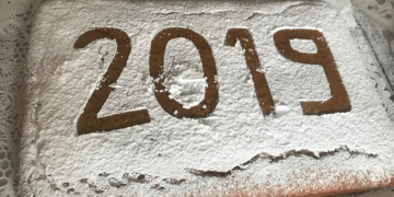 La embajadora de Chipre da la bienvenida a 2019 con el bizcocho de vasilópita