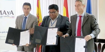 España y la UE proveerán de agua y saneamiento a 200.000 bolivianos