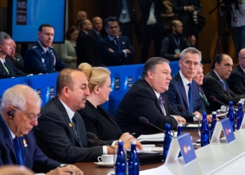 La OTAN aborda “tangencialmente” Venezuela tras la implicación militar de Rusia