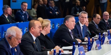 La OTAN aborda “tangencialmente” Venezuela tras la implicación militar de Rusia