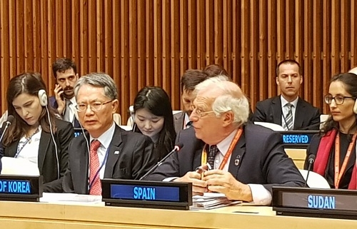 España ratifica en la ONU la Convención de 1961 contra la Apatridia