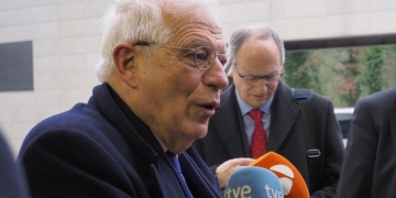 Borrell: “La UE no pretende ahogar a Venezuela, pero es demasiado lenta con Maduro”