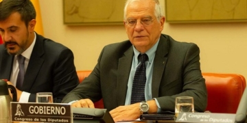 Borrell: «Gibraltar se acercará a España tras el Brexit por Ley de la Gravedad»