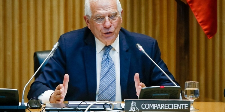 Borrell en el Congreso: “La ayuda europea no será gratis, pero no habrá hombres de negro”