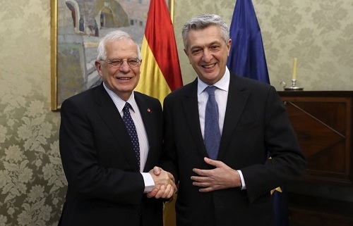 España traslada a ACNUR su apoyo al Pacto Global sobre Refugiados