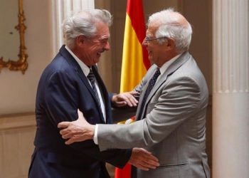 Borrell analiza los retos de la UE con su homólogo de Luxemburgo