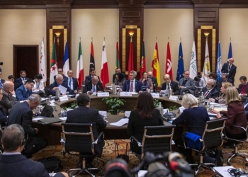 Borrell pide que no se trasladen los problemas migratorios “de unos países a otros”