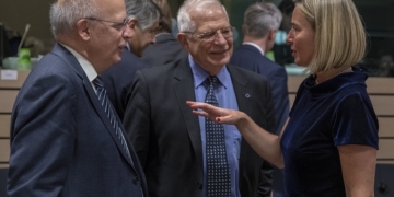 España estudia sumarse al mecanismo para comerciar con Irán frente a EE UU