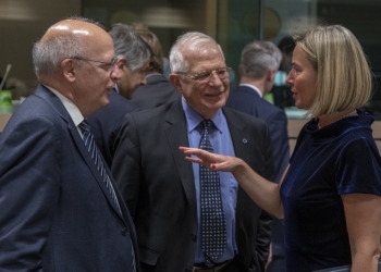 España estudia sumarse al mecanismo para comerciar con Irán frente a EE UU