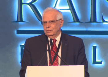 La decisión del Ejecutivo ha sido tomada a instancias del ministro de Asuntos Exteriores, Josep Borrell.