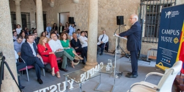 «Europa debe definir su lugar en este mundo bipolar y de conflicto entre EEUU y China»