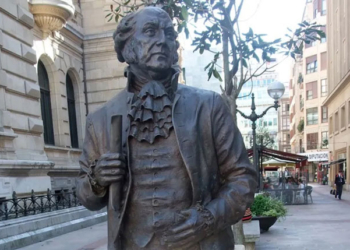 La Embajada de Estados Unidos coloca coronas de flores en el Día de los Presidentes