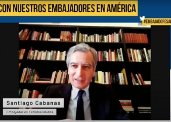 El embajador de España lamenta los ataques al “rico legado español en EEUU”