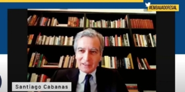 El embajador de España lamenta los ataques al “rico legado español en EEUU”