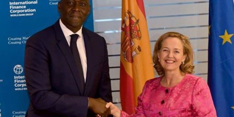 Calviño acuerda reponer cuatro millones al BM para inversiones privadas en Iberoamérica y África