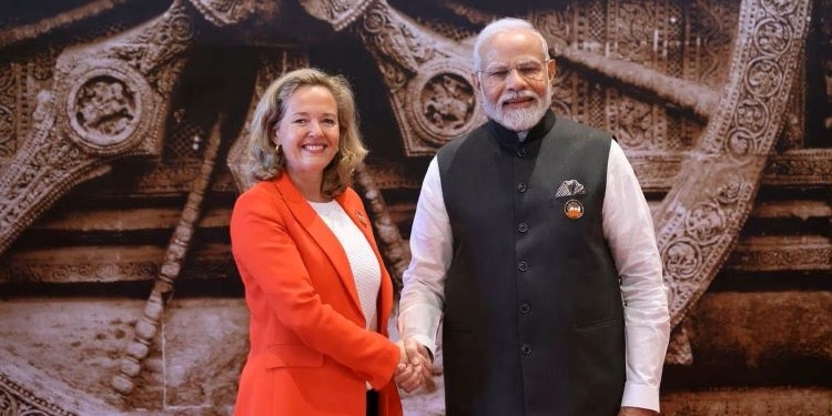 Calviño replica a Díaz que se garantizarán los intereses de España ante la entrada saudí en Telefónica