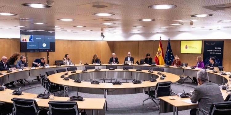 Calviño anuncia 2,5 millones de euros para el Centro Internacional del Español de Salamanca