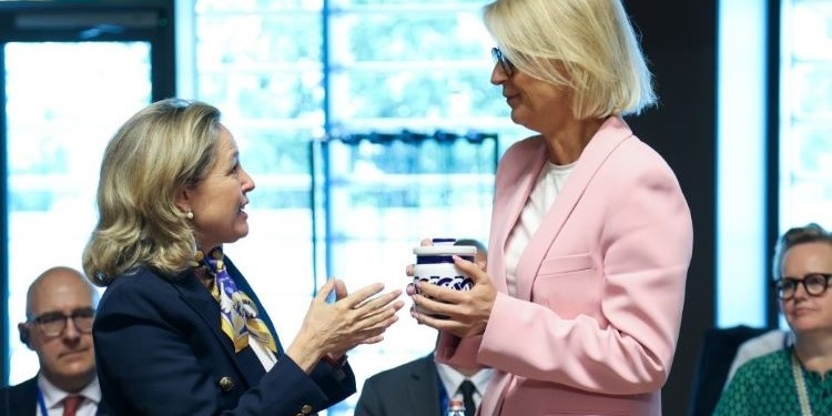 Nadia Calviño recoge de su homóloga sueca el testigo de la Presidencia de la UE