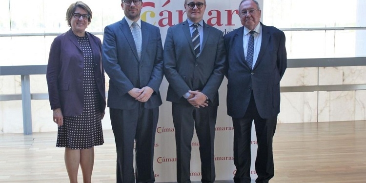 La Cámara de Comercio lidera un estudio del BM sobre el clima de negocios en España