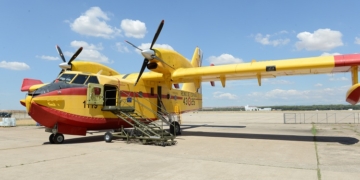 El Gobierno envía dos aviones anfibios para combatir el incendio en Portugal