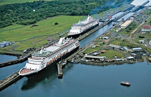Juan Carlos I lleva la imagen de España a la apertura del Canal de Panamá