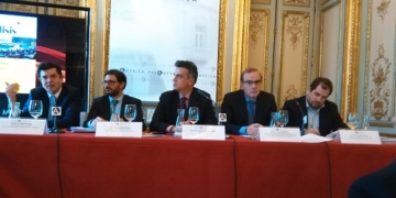 Exteriores espera que a ningún “loco” se le ocurra enviar 10.000 soldados a Libia