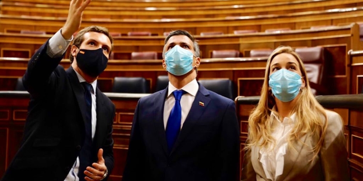 Casado traslada a Leopoldo López su apoyo a las sanciones a Maduro