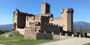La fortaleza medieval de Javier en la Navarra media