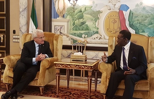España traslada a Obiang su «apoyo decidido» a la democracia y los DDHH