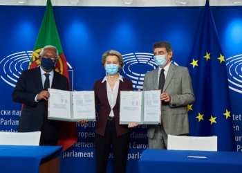 Von der Leyen, Sassoli y Costa presiden la entrada en vigor oficial del certificado COVID