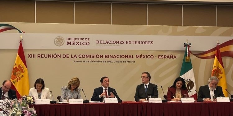 Albares: “Es imposible pausar las relaciones entre dos países hermanos como España y México”