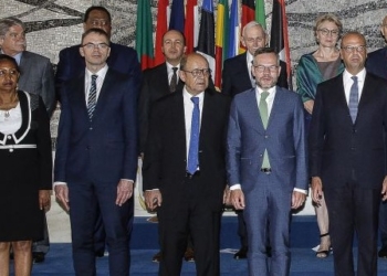 Dastis respalda crear una asociación UE-África en materia migratoria