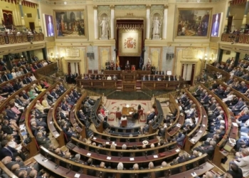 La crisis institucional marca el aniversario de la Constitución Española