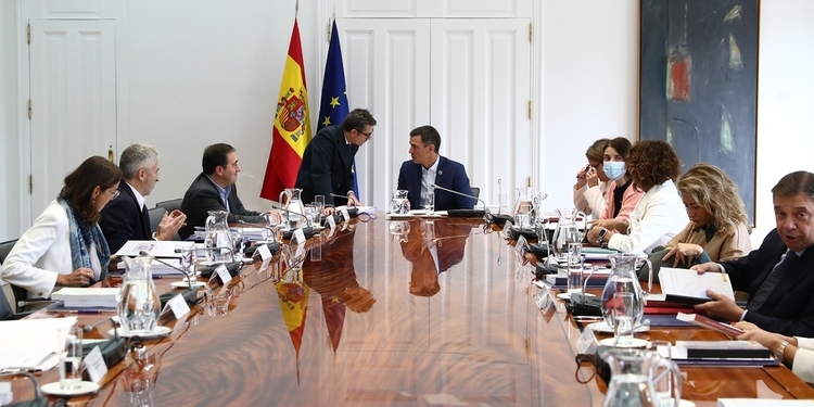 El Gobierno garantiza la seguridad a los españoles ante los últimos ataques en Ucrania