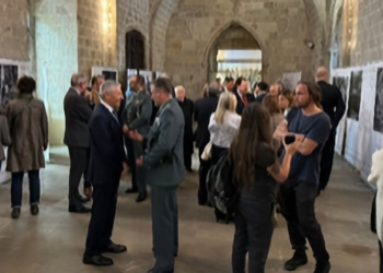 Barcelona: el Cónsul Honorario de Israel inaugura «Ciudad de los vivos/Ciudad de los Muertos»