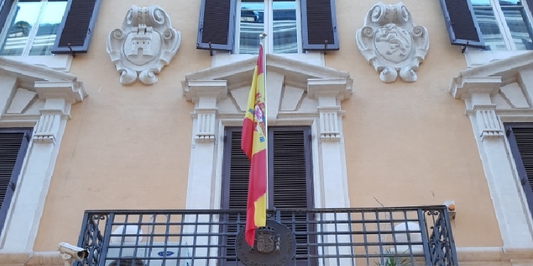 Los Consulados de España en Italia atendieron 5.500 consultas desde el cierre aéreo