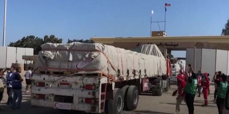 España condena el ataque a dos convoyes humanitarios por parte de colonos violentos