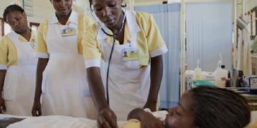 Exteriores consensúa con comunidades y municipios la cooperación contra el COVID-19