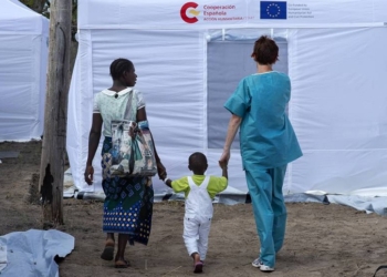 Más de 2.700 españoles se dedican a la cooperación y a la acción humanitaria en el exterior