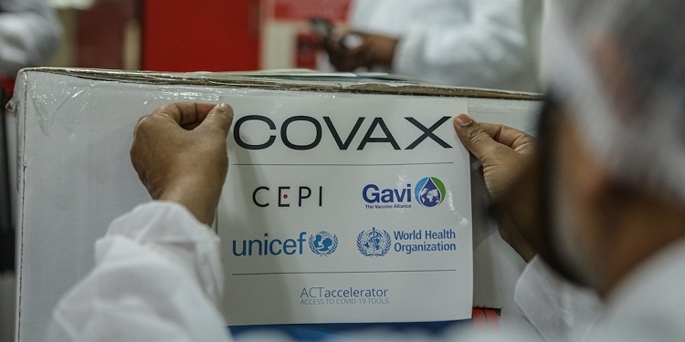 España inicia la donación de 7,5 millones de vacunas a Iberoamérica a través de COVAX