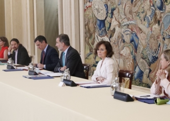 El Gobierno informó al Rey sobre el COVID-19 en la reunión del Consejo de Seguridad Nacional