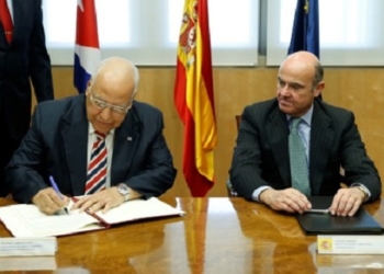 España y Cuba firman el acuerdo para la reestructuración de la deuda