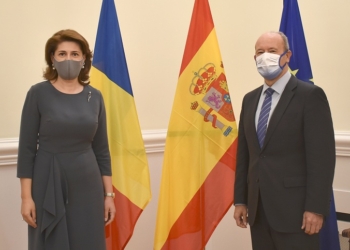 El ministro de Justicia y la embajadora de Rumanía abordan la cooperación judicial