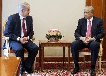 Buteflika invita a Felipe VI a visitar Argelia a finales de este año