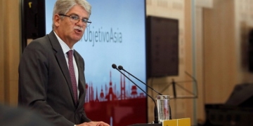 Dastis confía en que el Brexit ayude a atraer inversiones asiáticas a España